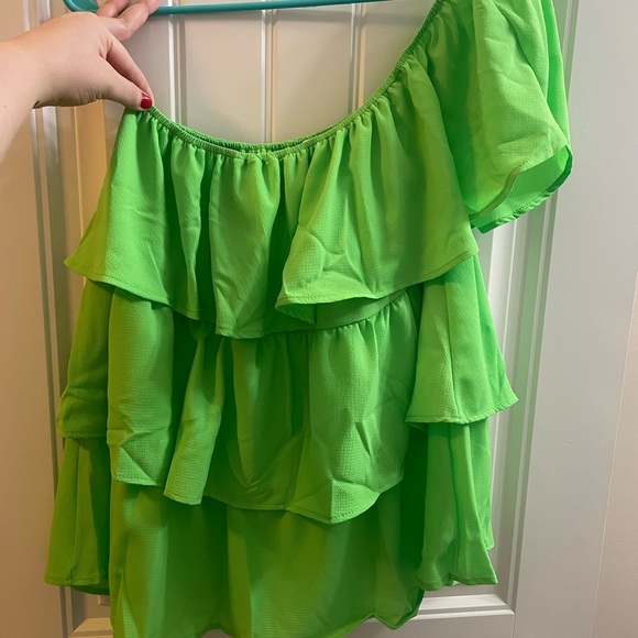 NWOT Lime Green Ruffle One Shoulder Party Top size XL - Picture 1 of 3